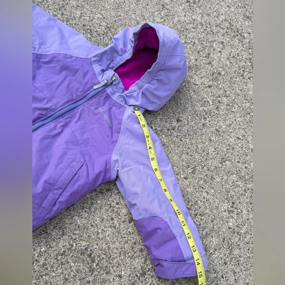 Columbia brand color
